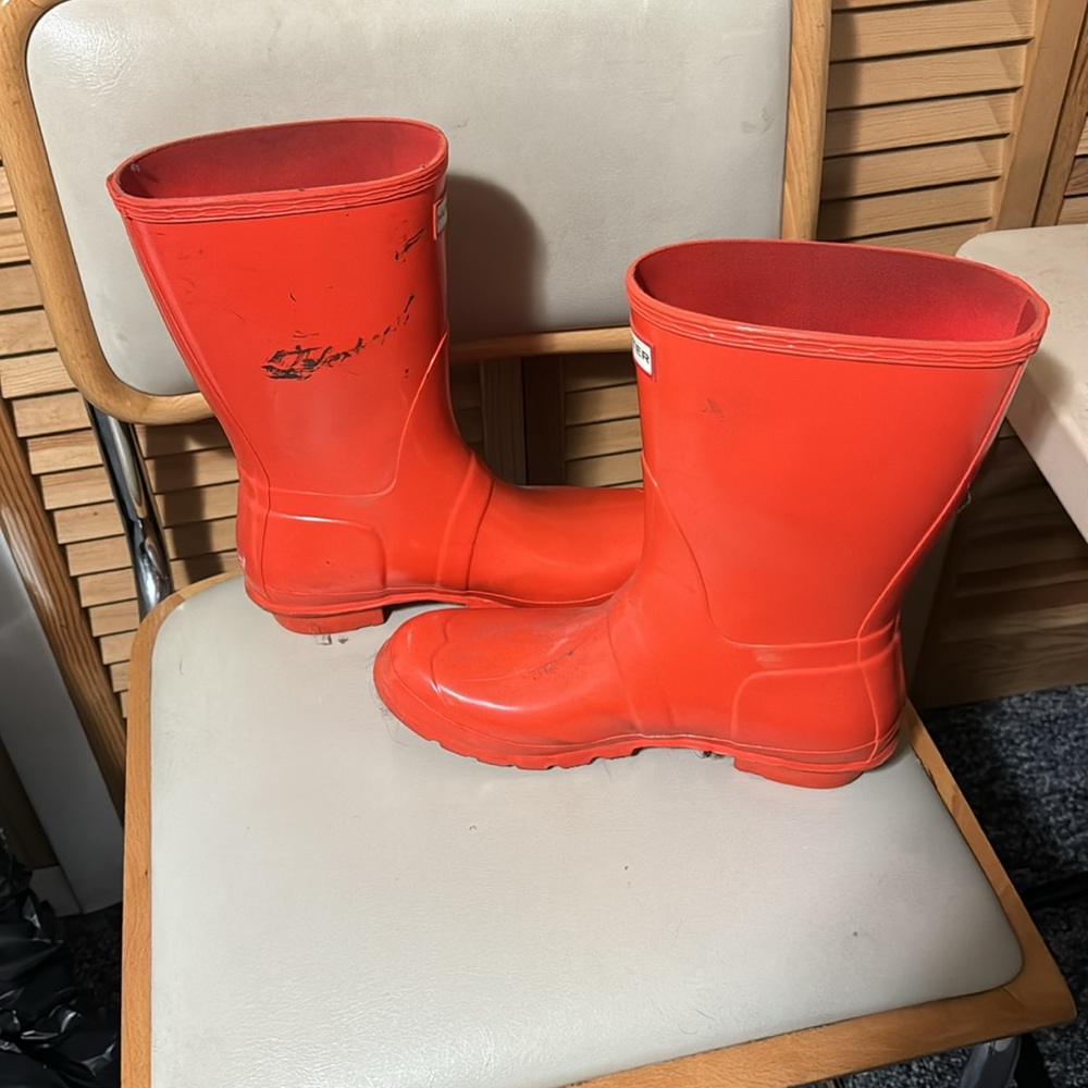 Orange Hunter Boots - Picture 4 of 4
